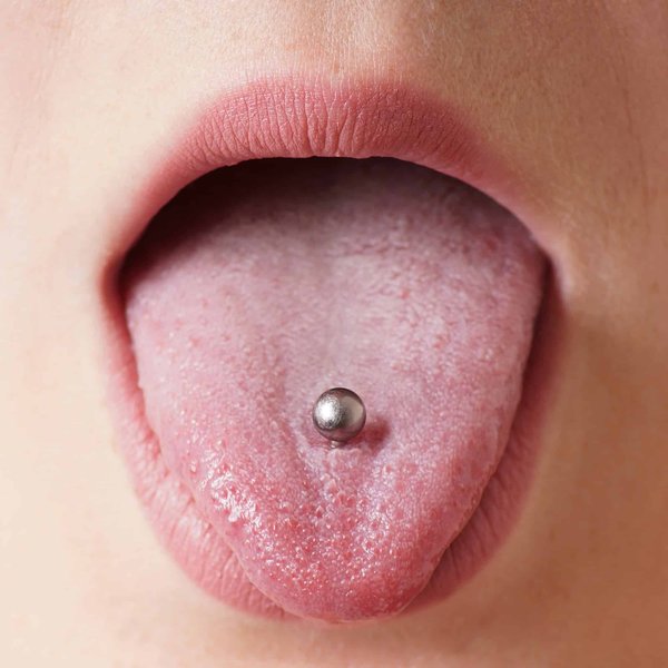 Piercing à la langue : comment choisir ?