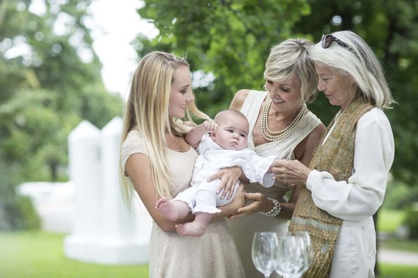 Quelle robe privilégier pour un baptême : quelques recommandations !